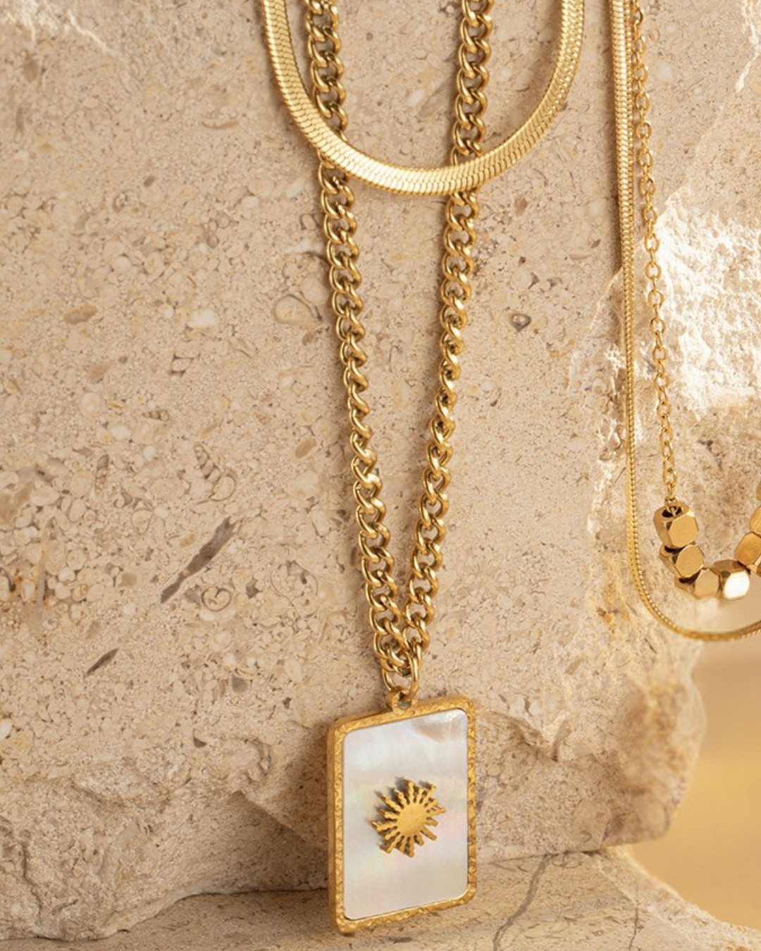 Sunshine Pendant Necklace Set