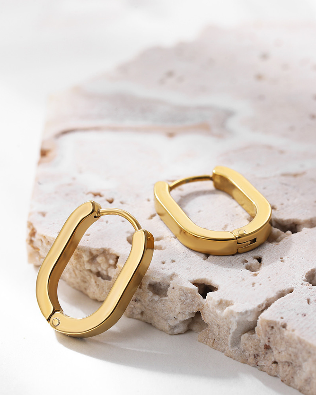 Oval Hoop Huggies