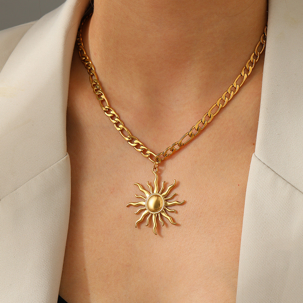 Ilke Sun Necklace