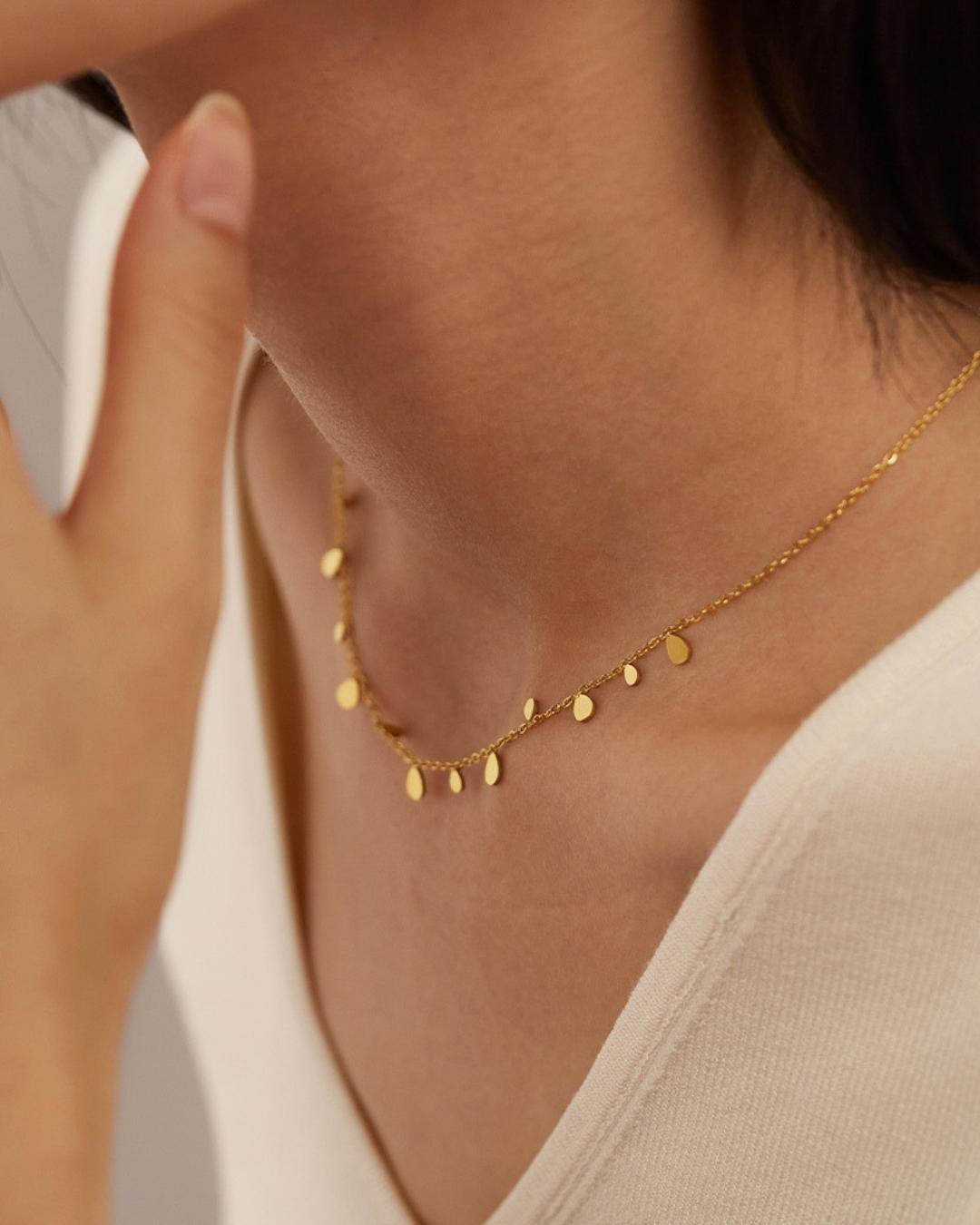 Round/Oval Disc Necklace