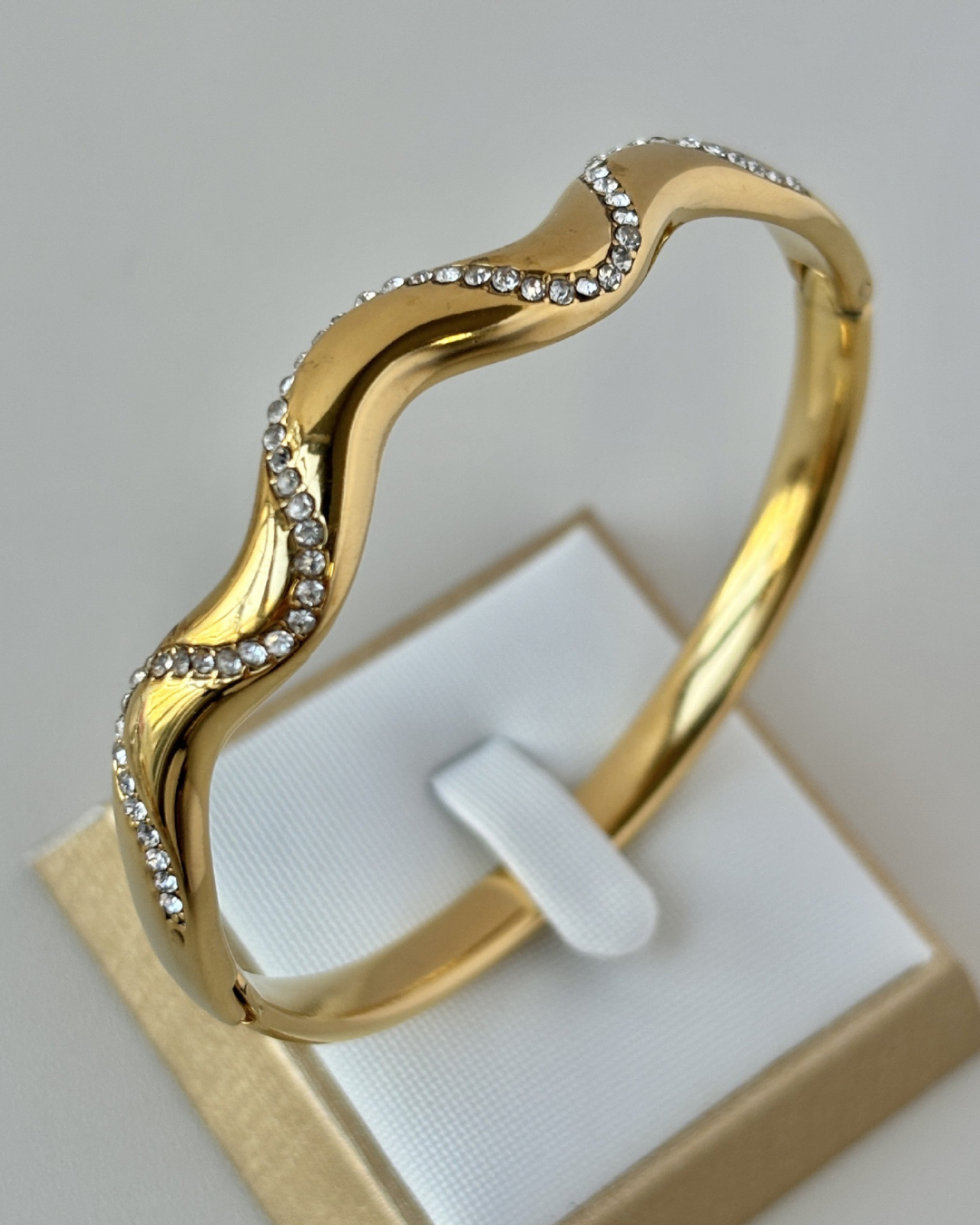 Solé Curve Bangle