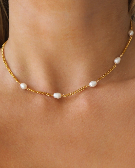 Luna Pearl Necklace (3 Week Lead Time)